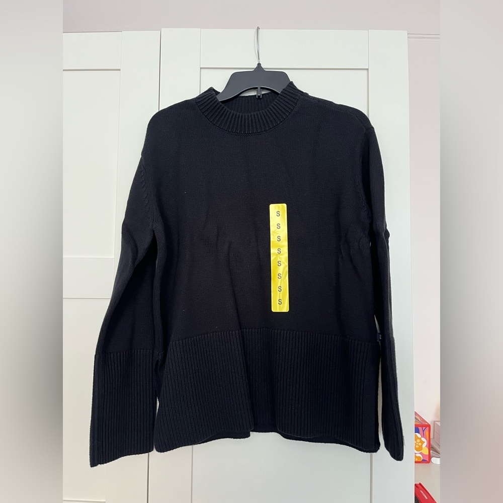 Gap black cotton sweater (NWT)